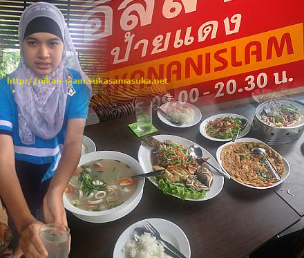 makan tengah hari selepas kahwin di Thailand
